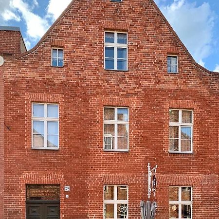 Apartmenthaus Im Hollaendischen Viertel ポツダム エクステリア 写真